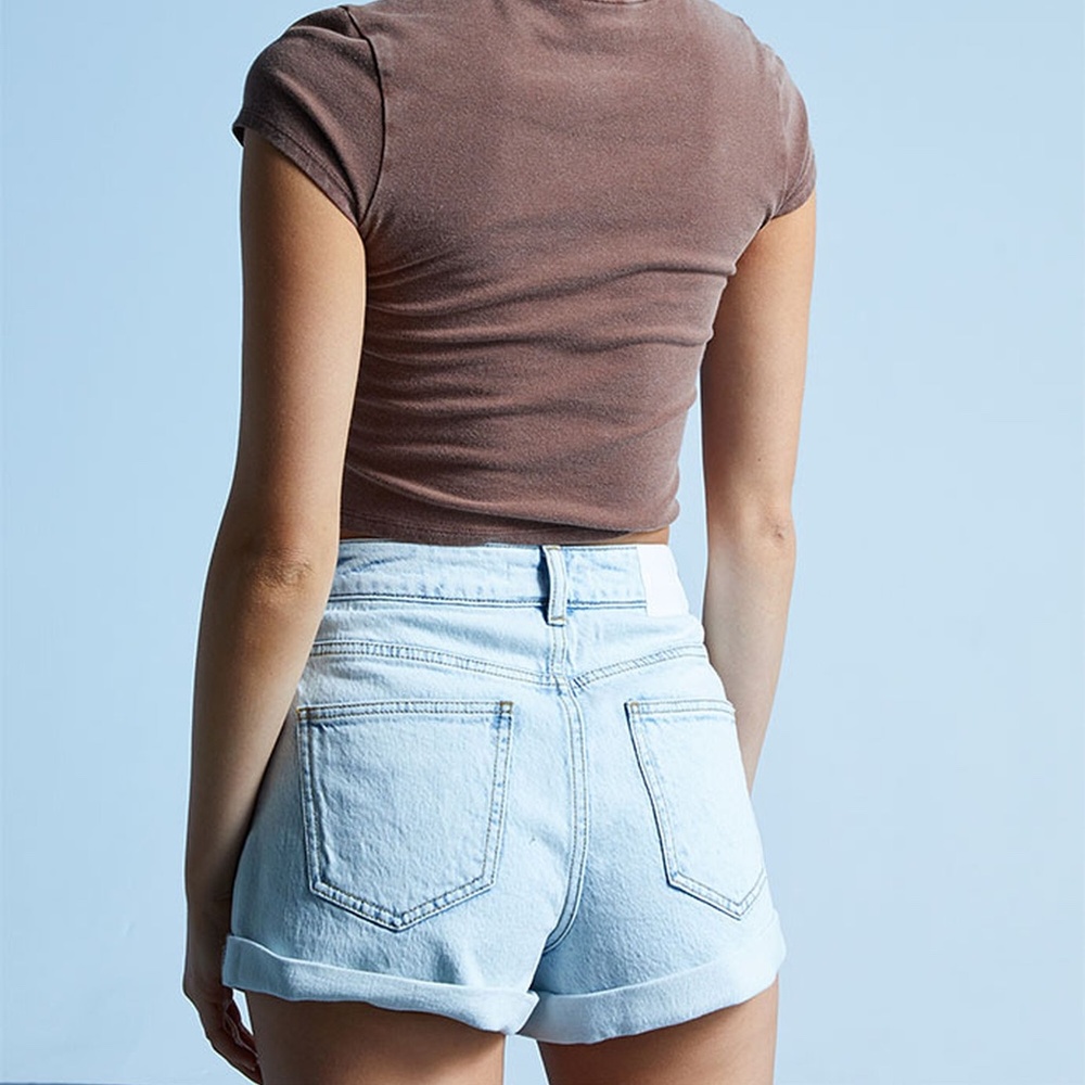 Mom jean shorts light wash Pacsun